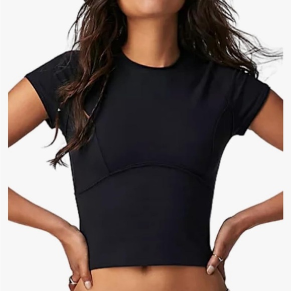 Free People We The Free Kia Tee Cropped Top Short Sleeve Black Large - Picture 1 of 9